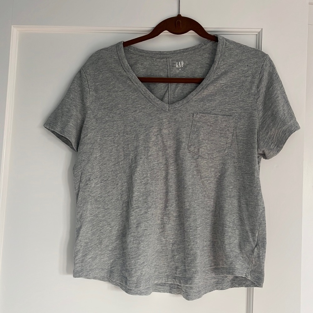 Gap pocket tee. M.